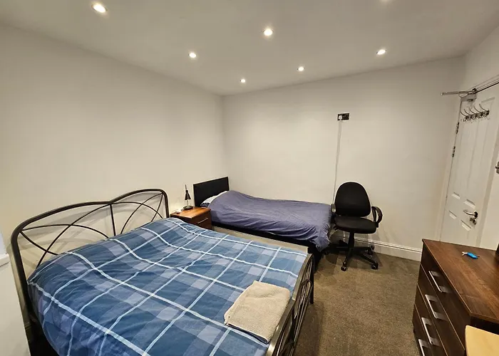 Monyhull Homestay - Near City Centre Kingsheath Nia Nec Bhx